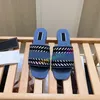Designer slippers voor vrouwen denim blauw zwart licht rubber dia roze canvas groene bloemen script logo sandalen dames vlakke strandglaasjes zomer slipper luxe sandaal