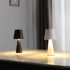 Lámparas de mesa lámpara de escritorio recargable recargable dormitorio cama noche iluminación de luz para bar el restaurante de decoración de la casa del restaurante