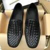 Chaussures décontractées Haute qualité Slip sur les mocassins Moccasins Mocasins Piste noire Designer Men Woven Le cuir léger Flats Luxury Grand Taille