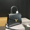 Дизайнеры C-Buckle Studio Sammy Tote Bags Luxursys Женщины плечо седл Сумка сумочка с поперечим