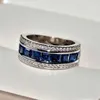 Pierścienie opaski kreatywne kolorowe inkrustowane cyrkon pierścień galwanizowany królewski niebieski cyrkonia biżuteria do kobiet wysokiej jakości H240425