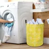 Sacchetti di lavanderia cesto giallo carta su scrapbook_com tessuto che si muove pieghevole sporco