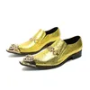 Luxury Men habiller chaussures mode motif de serpent de serpent lointain authentique chaussures en cuir hommes orteil de métal pointu pour les bottes de fête des garçons