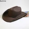 Breda randen hattar hink hattar bauhinia ny vintage svart västerländsk cowboy hatt för män kvinnor bred grim gentleman cowgirl jazz hatt kyrka sombrero hombre kepsar y240425