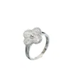 Famous Designer Rings for Lovers High Clover Ring Women con oro 18K Lucky Luce Luce Luce Luce con comune Vnain