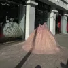 Pink Illusion Spaghetti Pasek Quinceanera Sukienki do balowej brokat krystalicznie cekinowe aplikacje Słodkie 15 vestidos de xv anos