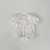 Rompers 2024 Summer 0-3Y Baby Clothes White 3D Flower Infant Girls Bodysuit Pure Color Toddler One Piece Baby Girls Outfit H240425