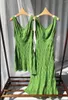 Robes décontractées Top End Femmes French French Double couche Silk Broidered Green Tank Robe Elegant Lady Deep V-Neck Sans manchons à lacets Slim