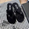 2024 Luxury Designer Dames Slipper Sandalen schoen Slide Summer Fashion brede platte flip-flops, 2 C Classic Gedrukte letter Sandalen Maat 35-42