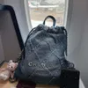 Chaîne de sacs à main en cuir de créateur Backpack Denim Backpack Internet Coulor Couleur assortie Bodet de sac poubelle assortie pour les femmes