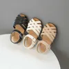 Sandales Cross-Tied Summer Girls Chaussures de plage classiques noir blanc rose rose sandales romaines coupées pour enfants sandales pour enfants E04272 240423