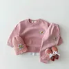 T-shirts broderie Daisy Sweatshirt + Pantal