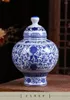 Vases Jingdezhen Blue et Porcelaine Blanc Fine Os Bone Chine Vase Vase Péonie Décorée Céramique de haute qualité