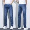 Män jeans affärer män rak ben klassisk jeans casual denim byxor ultratunna passform enkel mens byxor fashionabla mens elastiska jeansl2404