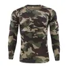 Taktyczne koszulki Men taktyczna T-shirt wojskowy oddychający i szybkie suszenie Męskie Męki Outdoor Sports Wojskowy Kamuflaż Battflag Battflage 240426