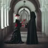 Styl gotycki steampunki wiktoriański wampir gorset ślub Veet długie rękawy Zła królowa Specjalna sukienka OCN Black and Red Vintage Suknie ślubne