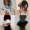 Fashion Wholesale oversize Hair ScrUndies Women Scrunchie Elasie Capelli Bande per capelli Testa di ciambella Donut Grip Loop Pony Cotail Holder
