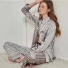 Automne 2 pièces pour femmes pyjamas ensembles de pyjama à rayures en soie glace pour femmes en pyjamas pour femmes