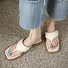 Zapatillas de moda para mujeres de verano chanclas