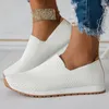 Chaussures décontractées Slip sur les sports pour les femmes Knited Gym Workout Sneakers respirant femme blanc confortable