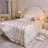 Ensembles de literie Pure Coton de style coréen Princesse en dentelle Princess Ruffles Ensemble floral avec couvrette de couvre-lits de lit de lit de lit d'oreiller 4pcs.