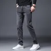 Jeans masculins 2024 New Mens Ultra Thin Straight Jeans Fashion Korean Elastic Cotton Jeans saisonnier Brand Classic Black Grey Clothingl2404
