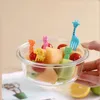 Fourks 10pcs Migne Cartoon Animal Fruit Fork Bento Grade Plastic Mini Kid Cake de dents accessoires Décoration de fête