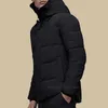Projektant kanadyjskiej kurtki pucha mężczyzna Mężczyźni grube kurtki para czarnego kamuflażu na zewnątrz z kapturem gęsi zimowy płaszcz zimowy