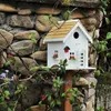 Creatief houten vogelhuisje hangen aan boomtuin terrasratio buiten decoratie vogels nestdecoratie wilde vogelbescherming 240419