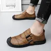 Casual schoenen comfortabele lederen retro mannen glijden loafers hoogwaardige flats mocassins plus maat