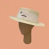 Sombrero de diseñador de paja Bucket Hist Hombre Man Beach Hats Summer Triangular triangular Cappello UOMO Capa de luz solar Carta de borde ancho Multicolor Lady GA0132 H4