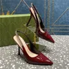 Kobiety Slingback retro pompki luksurys Jakość designerka śródbłonka klamra bubku metalowy łańcuch alfabetu spiczasty palce oryginalne skórzane sukienki 8 cm 35-40