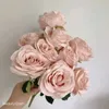 Gedroogde bloemen bruiloft decor roze roze blush naakt licht koffie rijst witte kunstmatige rozenbloemrij weggids bloemen