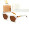 Lunettes de soleil designer de luxe pour femmes verres hommes verres femmes lettres populaires verres de voyage en plein air classiques de métaux rétro Goggles UV400 Lunettes de soleil plage adorez-vous bien cadeau ww