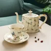 Tazas de tazas Té de burbujas europeo retro Temperio alto Temperio de cerámica delicada Patrón de flores prácticas Juego de tetera elegante y duradero Café