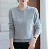 Kvinnors tröjor Autumn Fashion Trend Solid Color Loose and Versatile Slim Covering Round Neck Casual Style Middle Aged Mom's Sticked