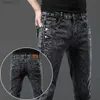 Jeans pour hommes de la mode rétro pour hommes en jeans Snowflake lavage coréen pantalon élastique pour hommes classiques