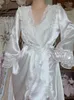 カジュアルドレス2024秋の白いレースセクシーなツーピースドレス女性パッチワークミニストラップファッションエレガントVネック