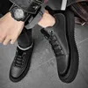 Casual Shoes 2024 Men Brand äkta Leather Fashion Mens Loafers Moccasins Breatble Slip on Retro Driving Sneakers