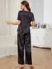 Dames Sleepwear Solid color Vrouwen Pyjama Set korte slev v nek tops met borstzak lange broek vrouwelijke 2 stuks slpwear nachtkleding y240426