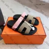 صندل مصمم شبثر شبري صندال مصمم تقلبات Flip Flat Sandal Beach Comfort Chypres Sandal Sanders Sliders Men Womens Shoes Summer Beach Sandal 98