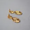 Stollen Ohrringe Chic einzigartiges Design Mode handgefertigtes Schnitzmuster 18K Gold plattierte Messingohren 925 Silber Pin Frauen fein scheinen