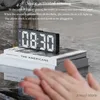 Horloges de table de bureau Contrôle vocal Temporture d'alarme numérique Date de température double alarme