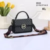 Micheal Korrs Bags 2024 NOVA CHEGA QUEM BACAS DE ombro feminino Bolsas de alta qualidade Designer de luxo Mulheres Crossbody Bags Sacos 8845