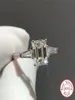 Pierścienie klastra Geoki 925 Srebrne Szmaragd Cut 1-2 Ct Pokrywanie diamentów Testcolor VVS1 MOSSANITE WEDLID Pierścień Kobieta luksusowa biżuteria GI1801145