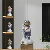 Astronauta nordico resina creativa ornamento decorazione domestica statue mobint scrivania statue libreria scultura regalo artigianato 240424