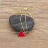 ペンダントネックレスAibefファッションTiny Red Black Heart Dainty Necklace Gold Gold Glated Womens Chain Necklace Edge Jewelry Accessories Girls Gift Q240426