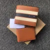 Purseurs de cartes de concepteur Bourse de cartes pour femmes pour hommes en cuir pour hommes Organisateur de cartes Keychain Stripe Credit Coin Mini portefeuille avec sacs à main en vente en gros
