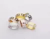 Modne tytanowe pierścienie stalowe grawerowane f liter z czarnym białym szkliwa styl mody mężczyzn Lady Women 18K Gold Wide Ring Biżuteria GIF4493238