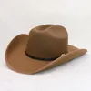 Chapeaux en gros de la mode punk occidental cowboy jazz chapeau laine de laine de laine masculine cattleman blanc paille blanche chapeau de cowboy de femme